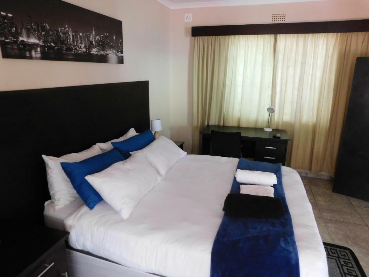 Savannah Guest House Polokwane Bagian luar foto
