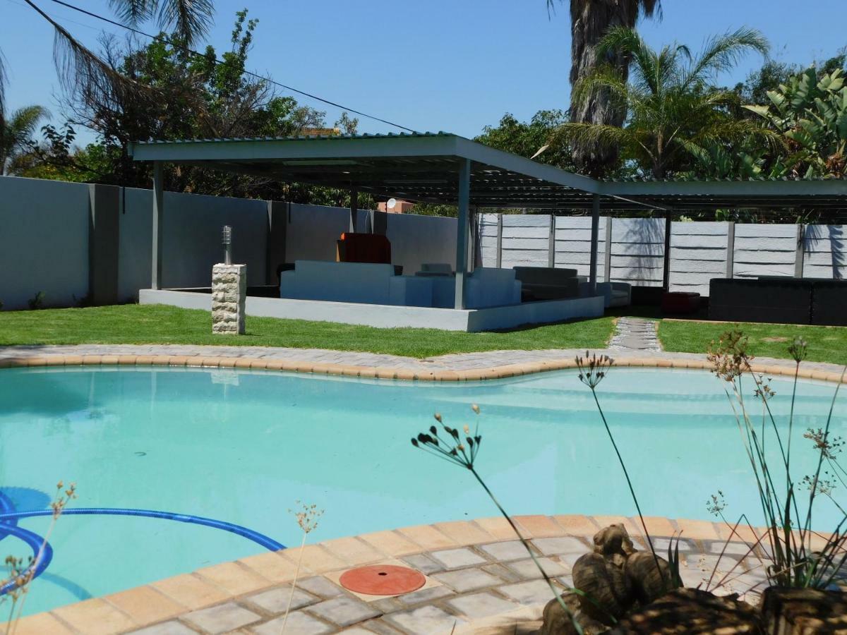 Savannah Guest House Polokwane Bagian luar foto