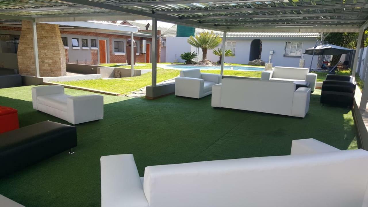 Savannah Guest House Polokwane Bagian luar foto