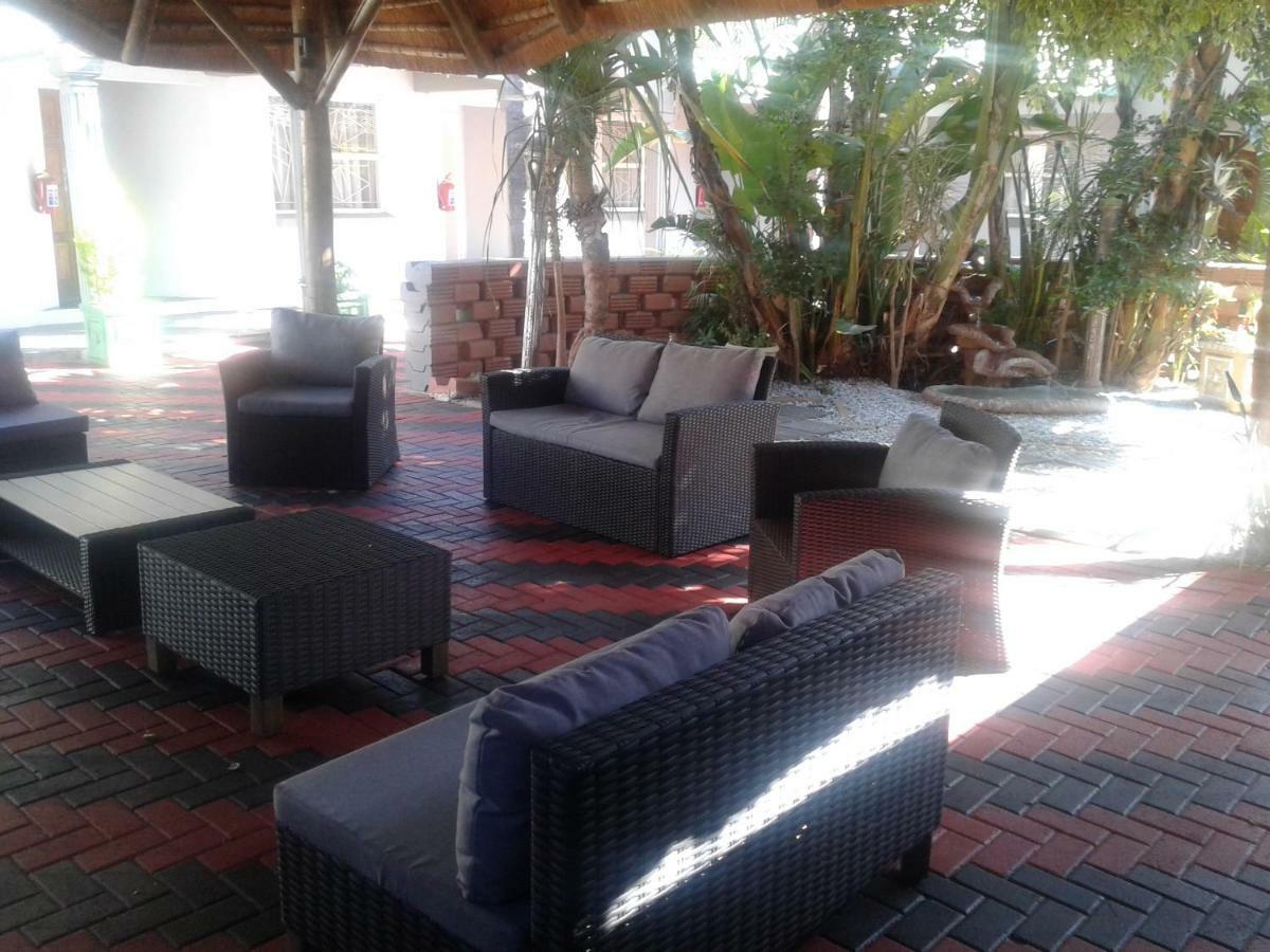 Savannah Guest House Polokwane Bagian luar foto