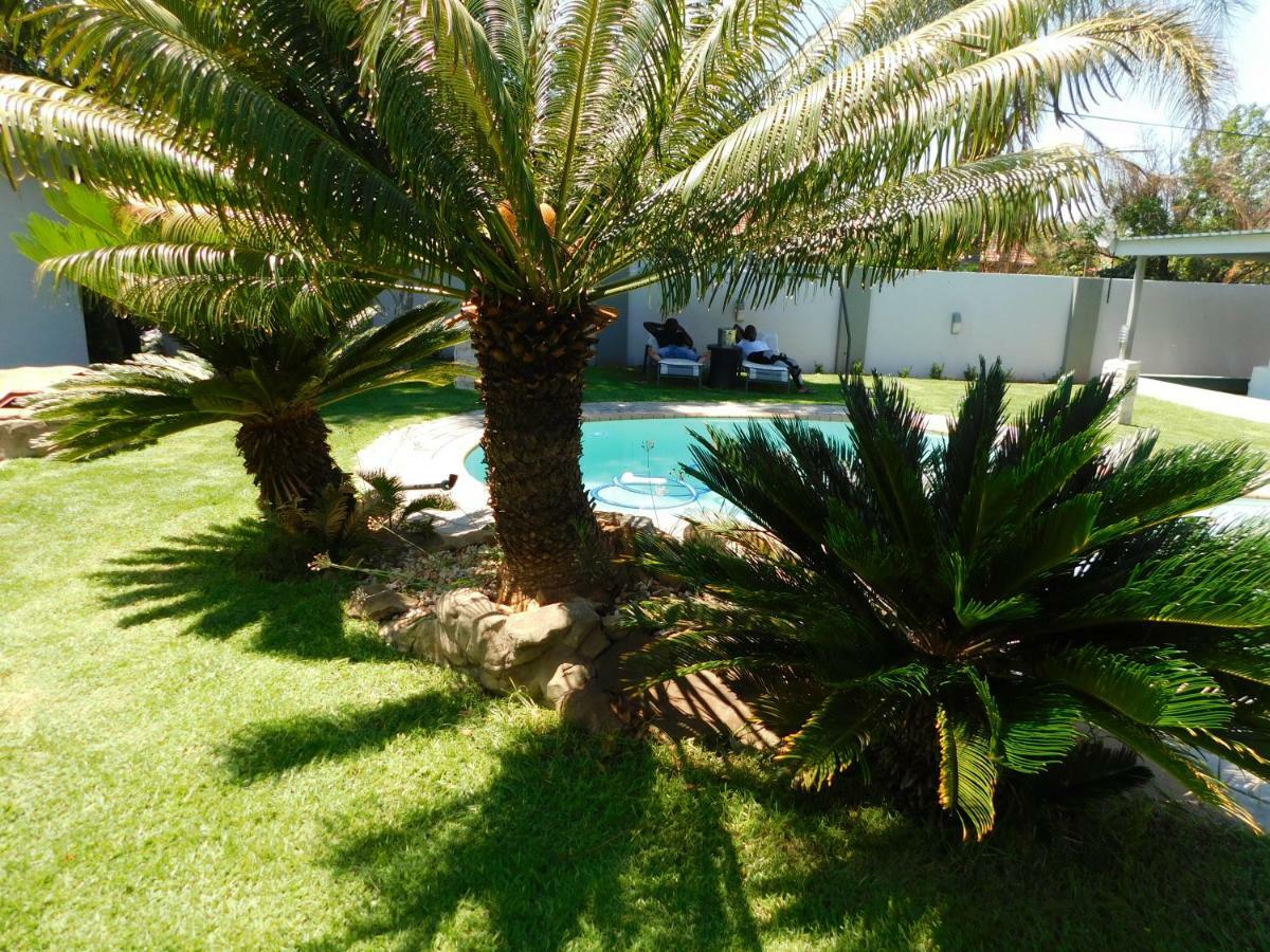 Savannah Guest House Polokwane Bagian luar foto
