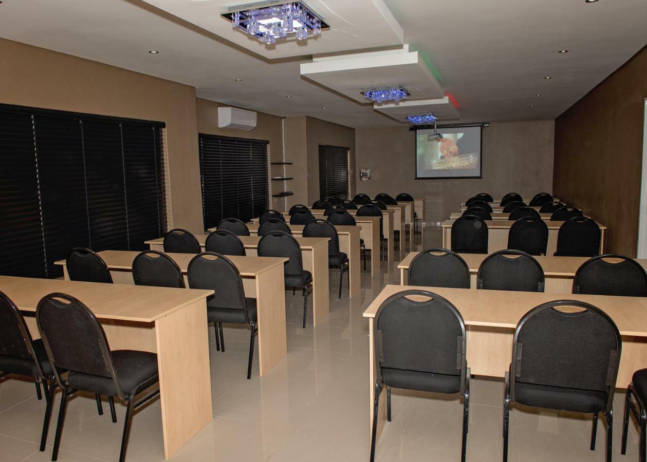 Savannah Guest House Polokwane Bagian luar foto